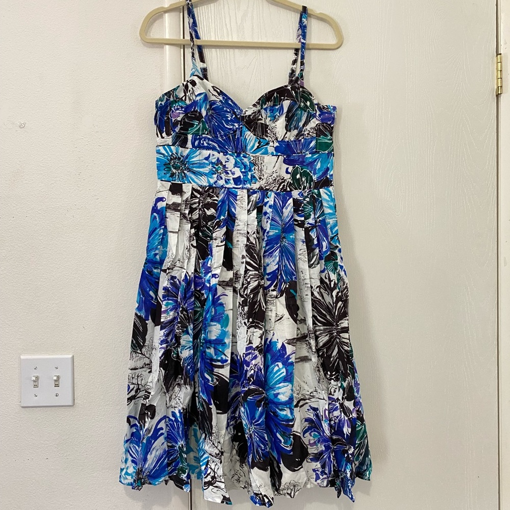 BRAND NEW BLUE FLORAL SUN DRESS